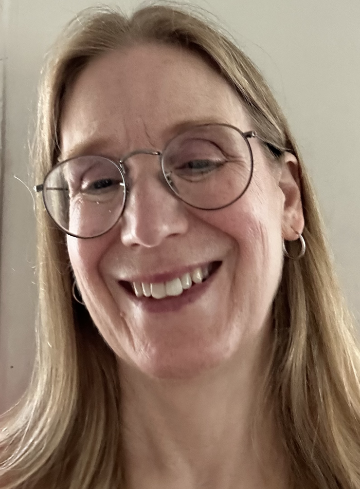 ruthie smilling headshot.png